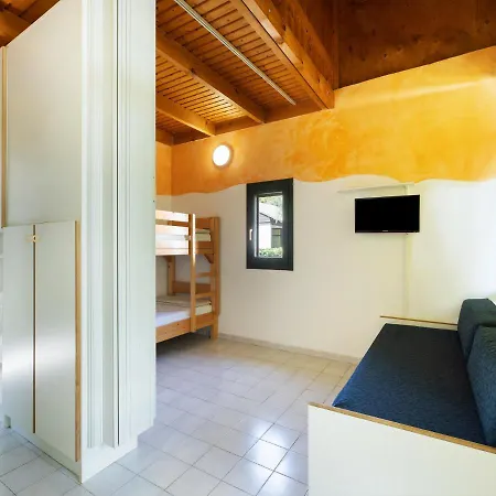 Mare Pineta Resort 3*