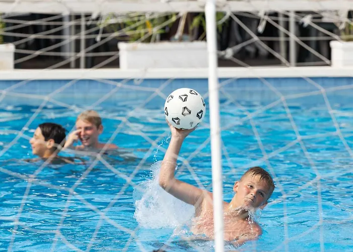 Resort Mare Pineta 3*