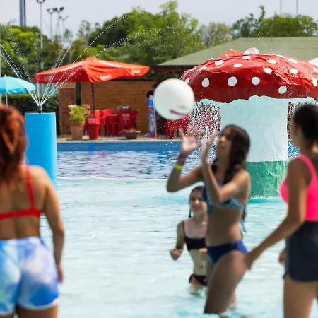 Mare Pineta Resort 3*