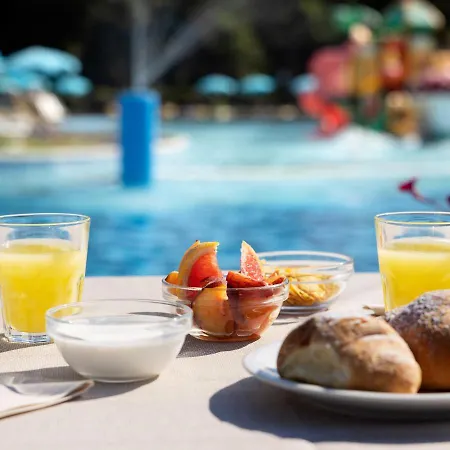 Mare Pineta Resort 3*