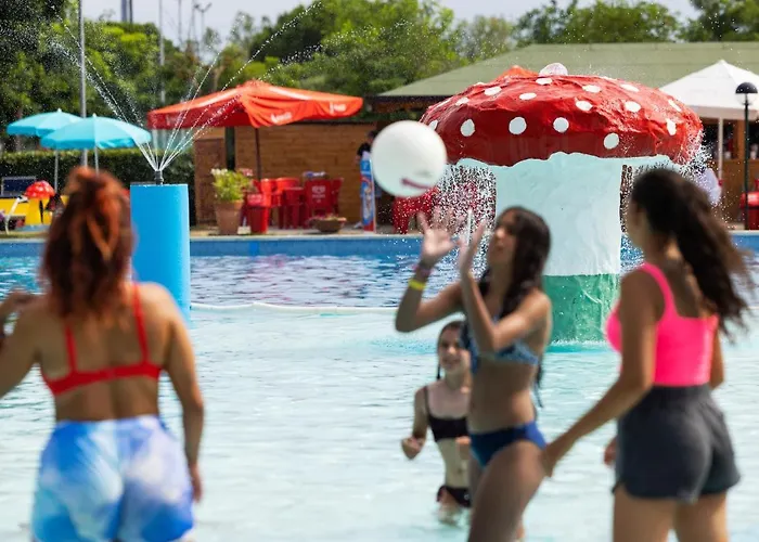 Mare Pineta Resort 3*